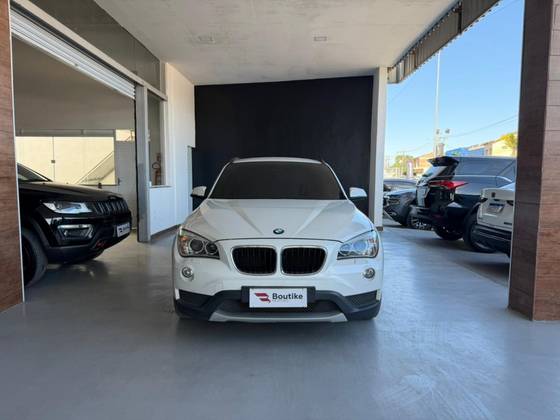 BMW X1 2.0 18I S-DRIVE 4X2 16V GASOLINA 4P AUTOMÁTICO BMW X1 2.0 18I S-DRIVE 4X2 16V GASOLINA 4P AUTOMÁTICO